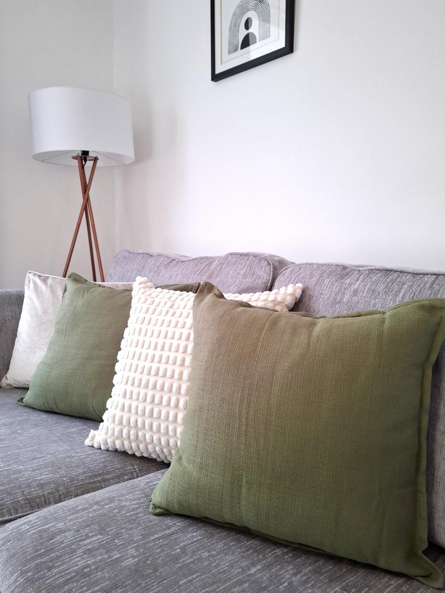 Modern Bright 3 Bedroom House Burton  Bagian luar foto