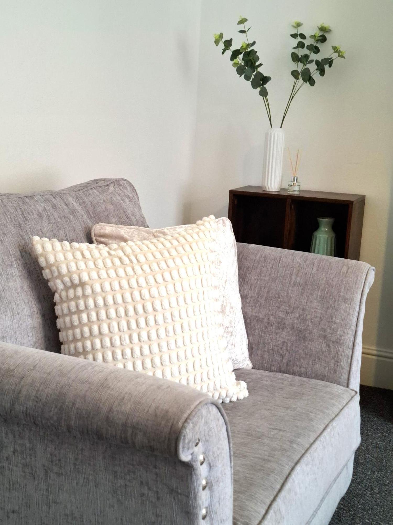Modern Bright 3 Bedroom House Burton  Bagian luar foto