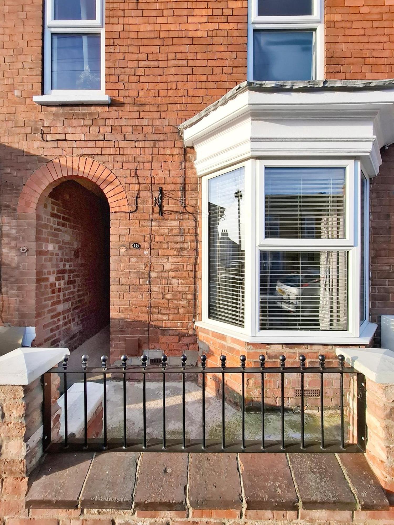 Modern Bright 3 Bedroom House Burton  Bagian luar foto